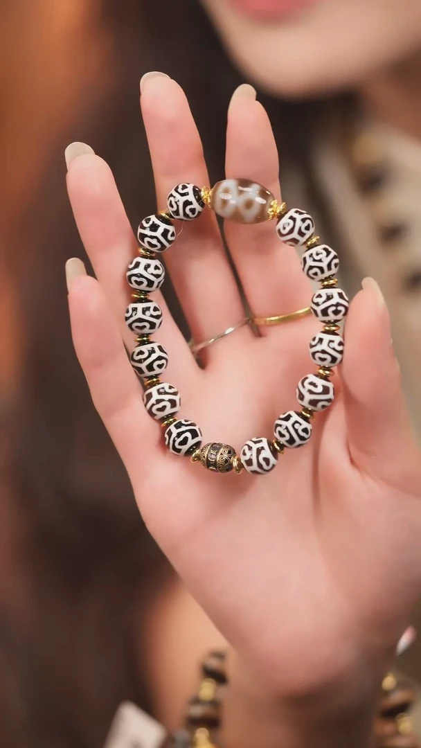 未镶嵌颈饰玛瑙/玉髓（覆膜）传世珠宝