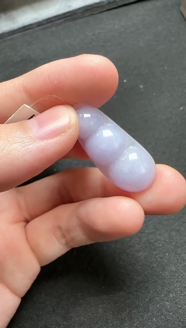 翡翠未镶嵌吊坠(不含链)15 翡翠福豆吊坠