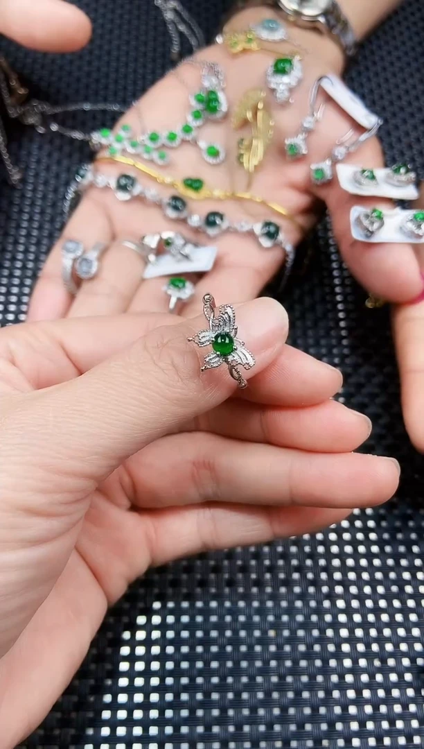 【闪购商品】翡翠戒指未镶嵌11111111