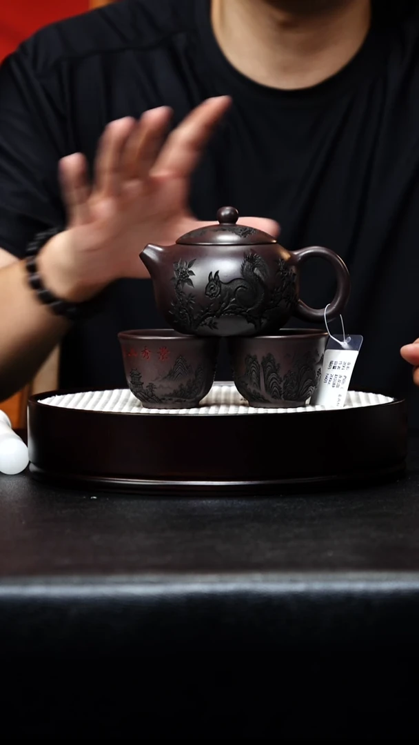 茶壶紫砂宜兴紫砂 松鼠葡萄 古乌泥西施