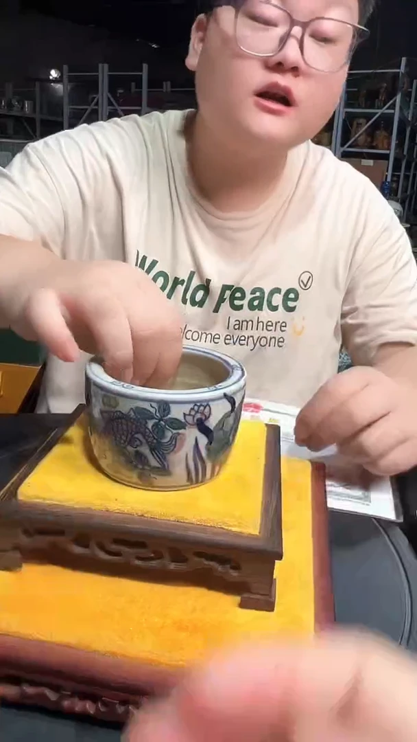 陶瓷摆件花色不一@@00006