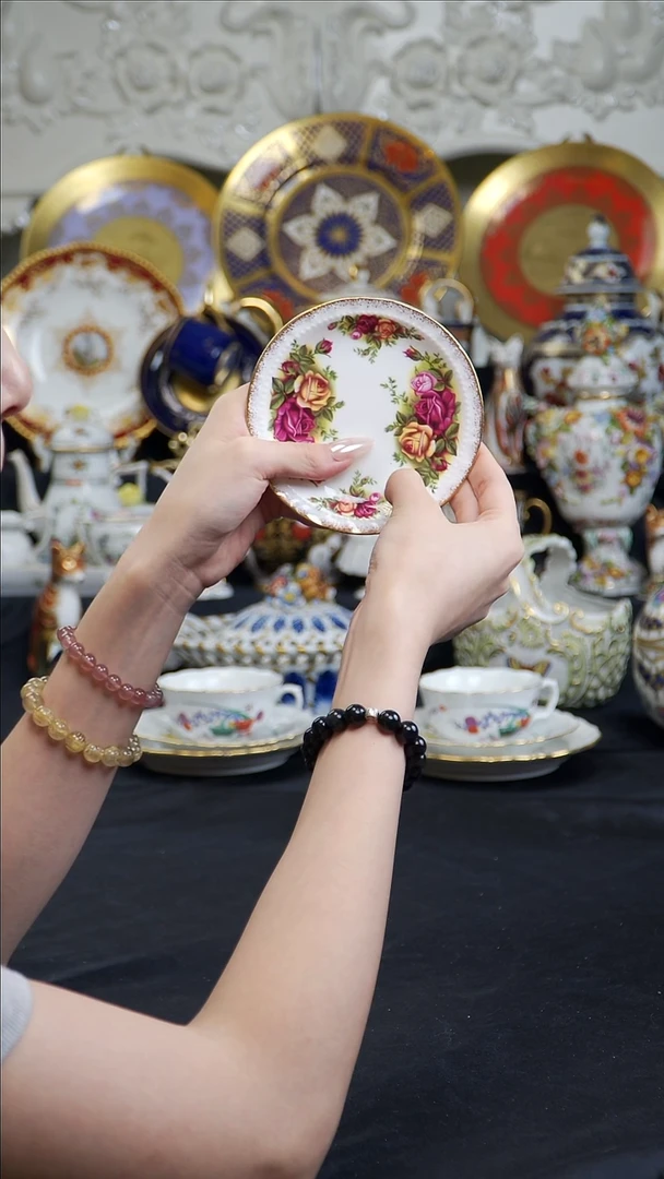 骨瓷婷婷中古器物如图所示47