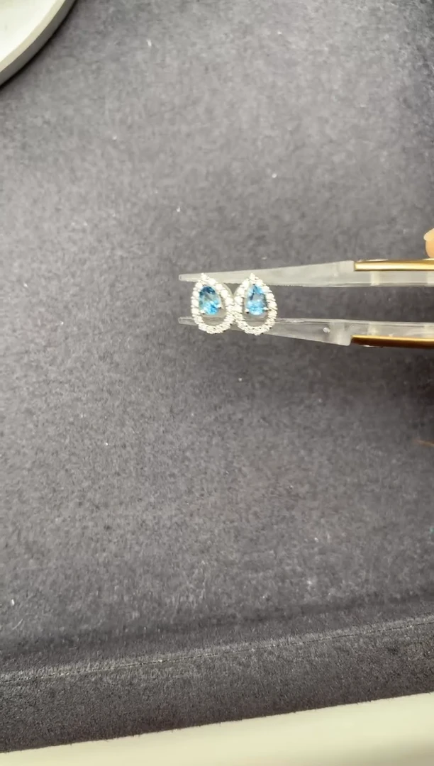 18K金镶嵌耳钉海蓝宝石0.35ct海蓝宝 GH 定制