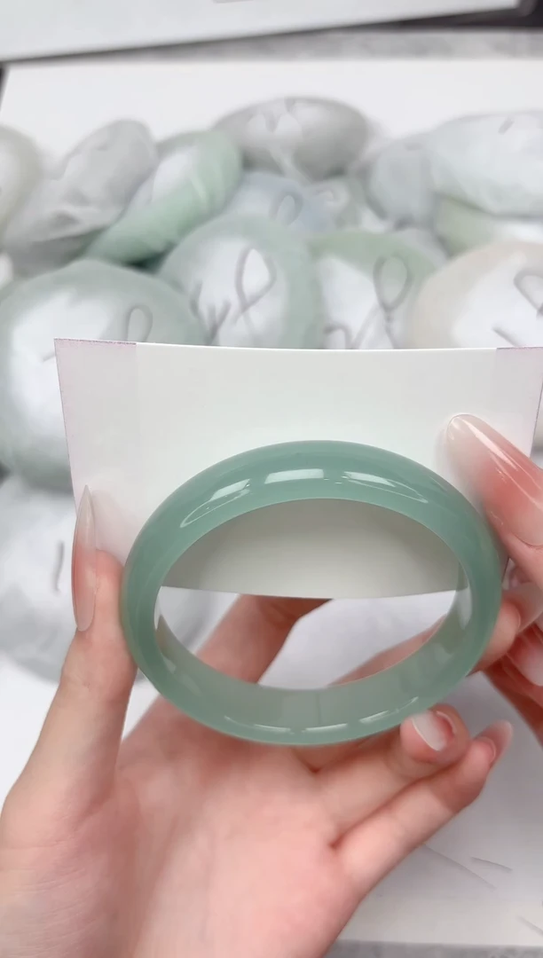 未镶嵌手镯石英质玉237-62.3