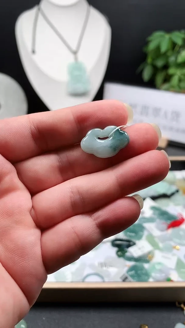 吊坠(不含链)未镶嵌翡翠39祥云如意锁