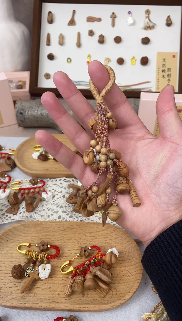 长款桃木挂件一物一拍20款长款