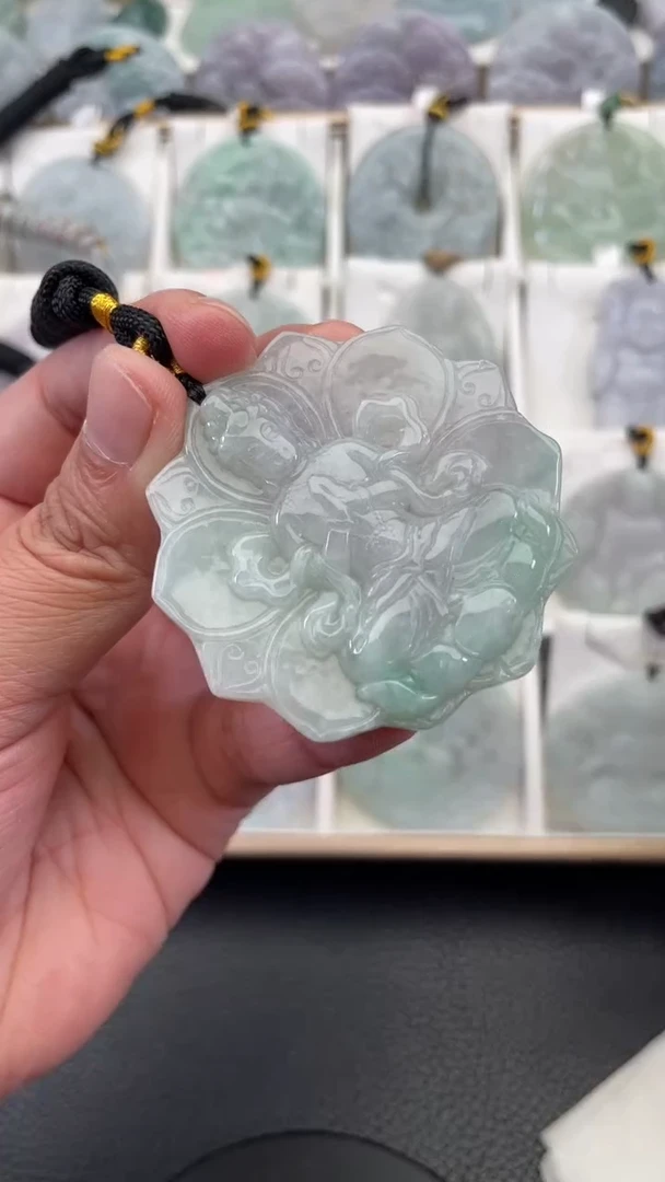 颈饰未镶嵌翡翠天然缅甸翡翠A货167