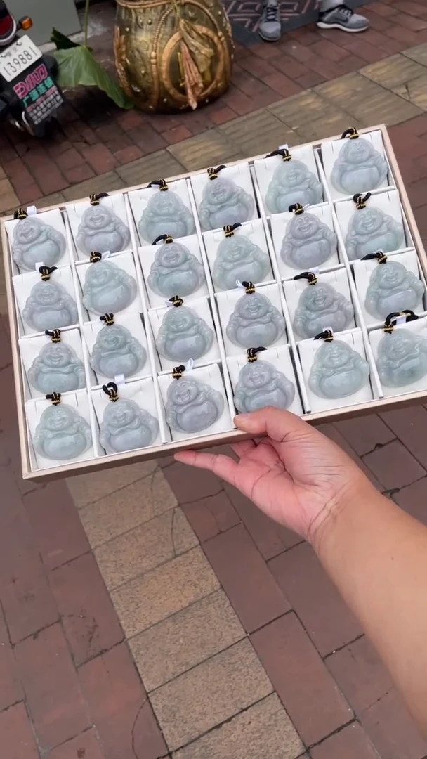 颈饰未镶嵌翡翠天然缅甸翡翠A货多样性发一佛公130