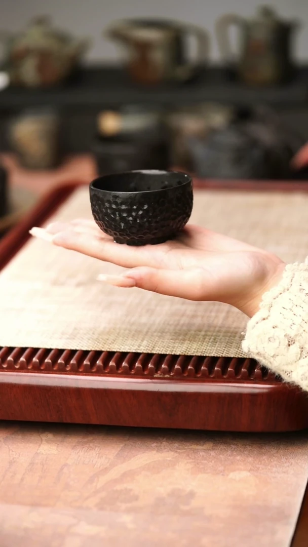 归玉堂冰碛岩重工雕刻锤点缸杯100cc