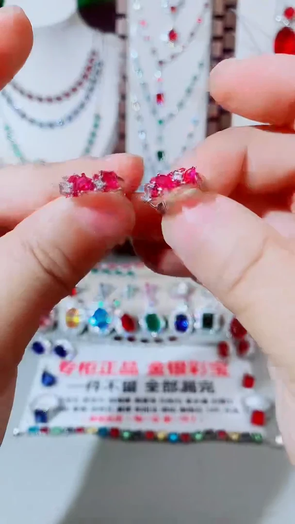 未镶嵌耳饰红宝石红宝石耳扣252