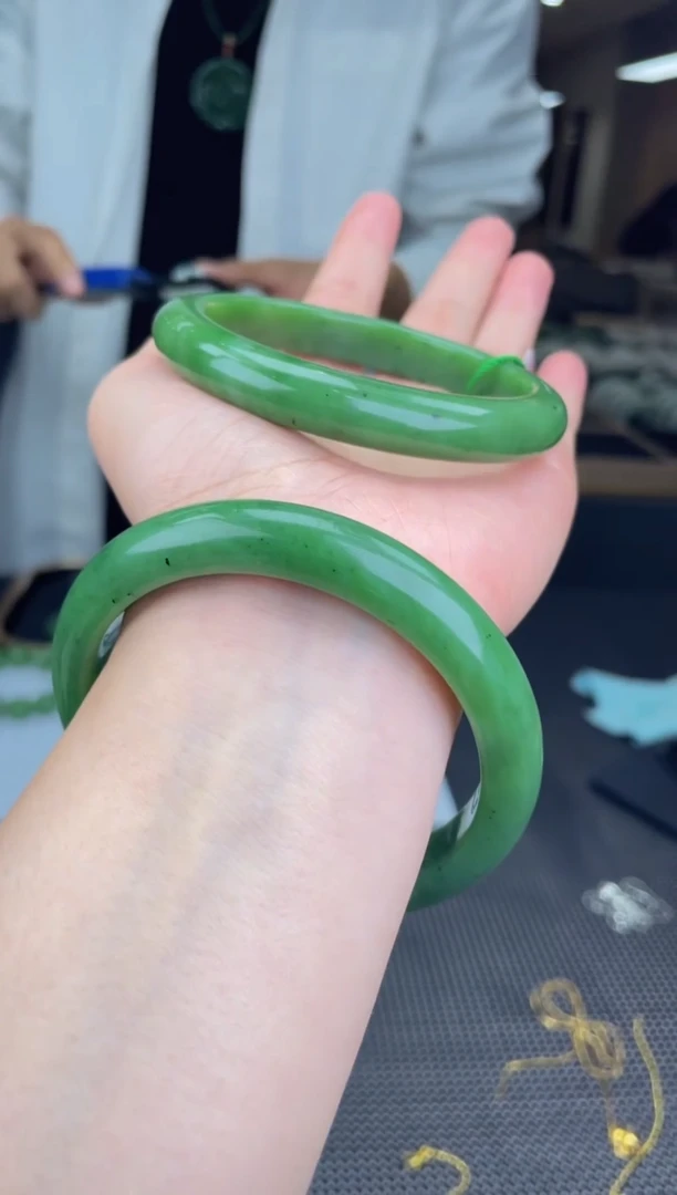 【闪购商品】定制和田玉天然和田玉多样性发其一