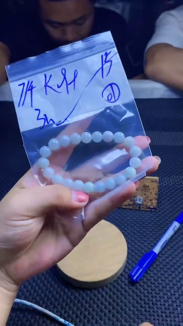 定制翡翠未镶嵌天然缅甸A货翡翠，多样性发货只发其一