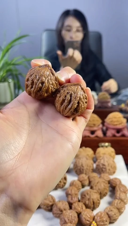 把件文玩核桃32号红皮小寿桃手捻