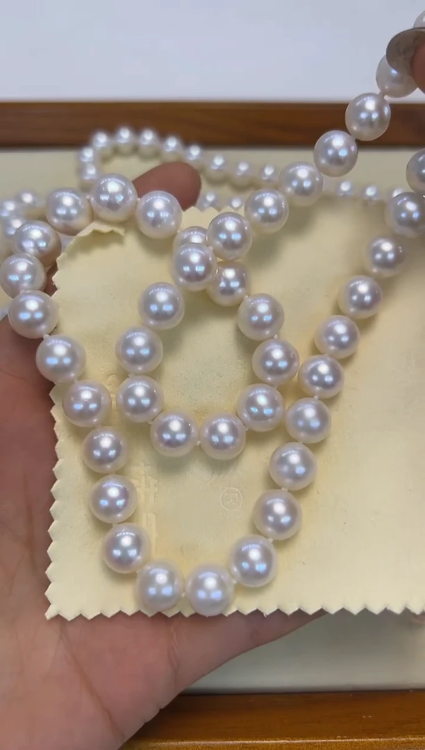 颈饰银S925镶嵌淡水珍珠9.5-10.5mm无核白珠项链