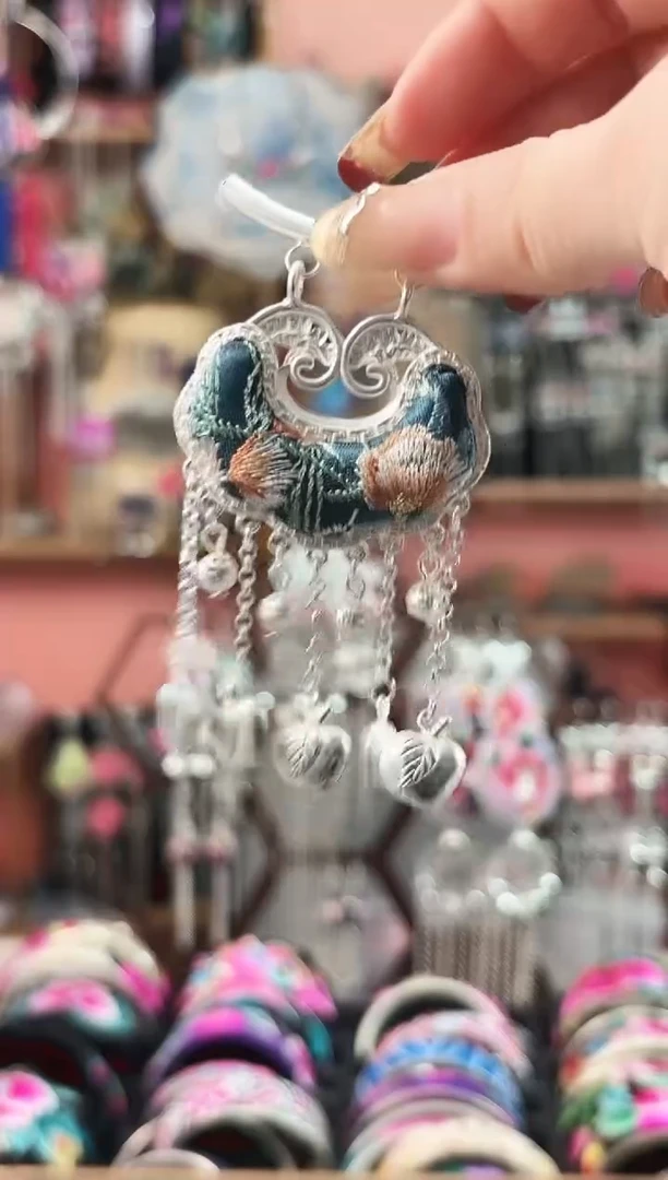 艺枝独绣手工饰品261