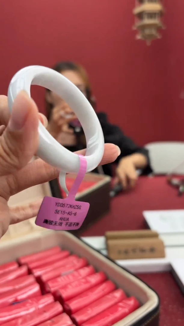 翡翠手镯未镶嵌10手镯