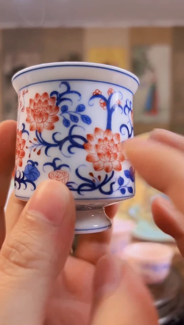 摆件瓷景德镇高端青花釉下红缠枝莲高足杯