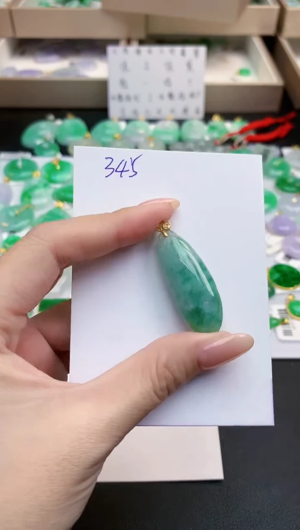 颈饰未镶嵌翡翠天然缅甸A货翡翠