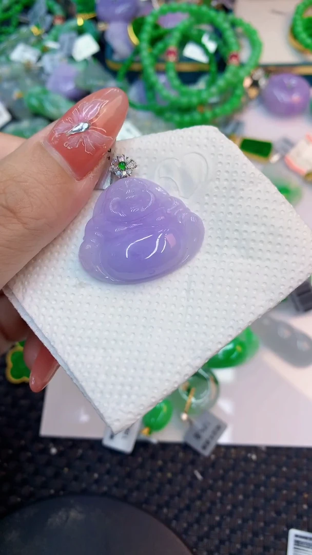 颈饰18K金镶嵌翡翠1