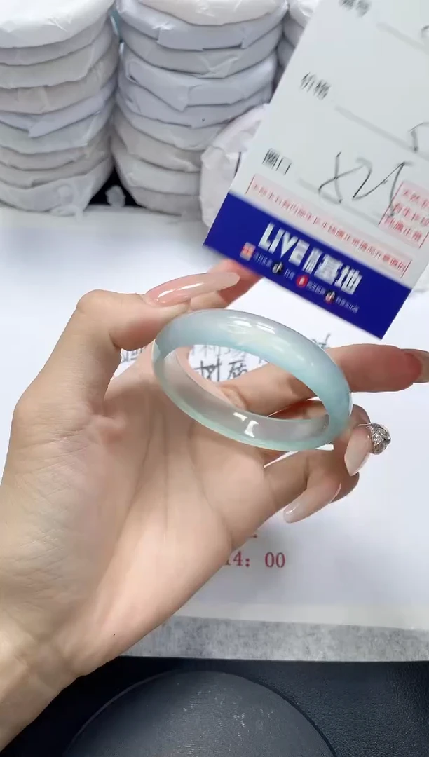 未镶嵌手镯玛瑙/玉髓226