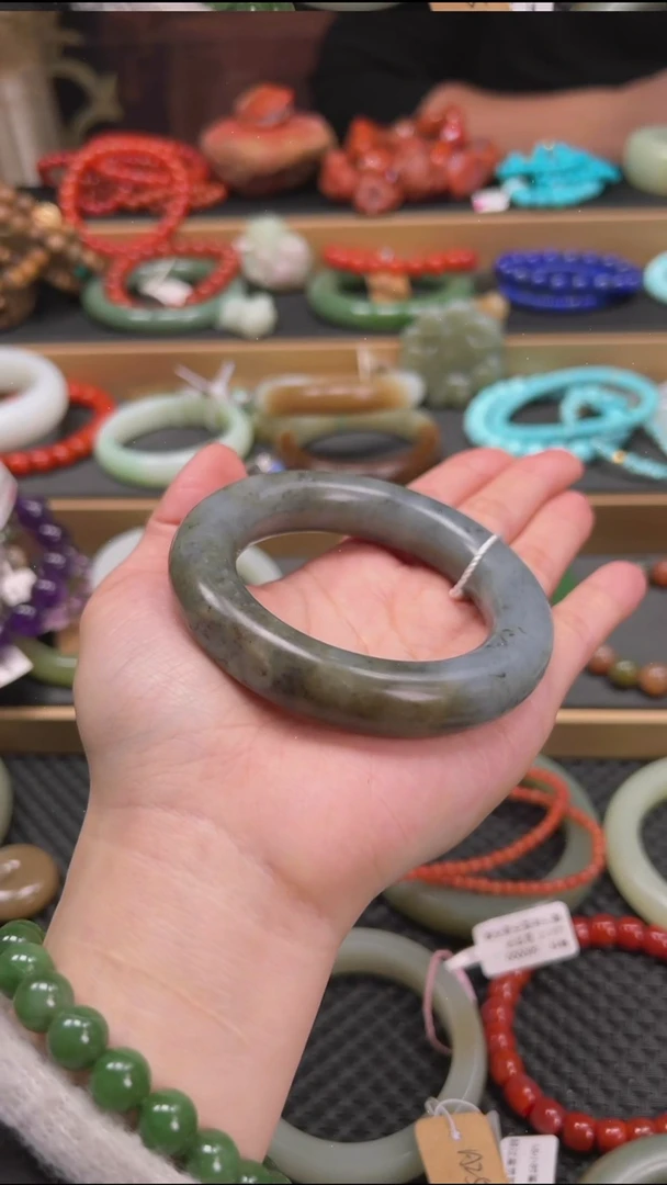 未镶嵌手镯和田玉糖青花带皮圆条55