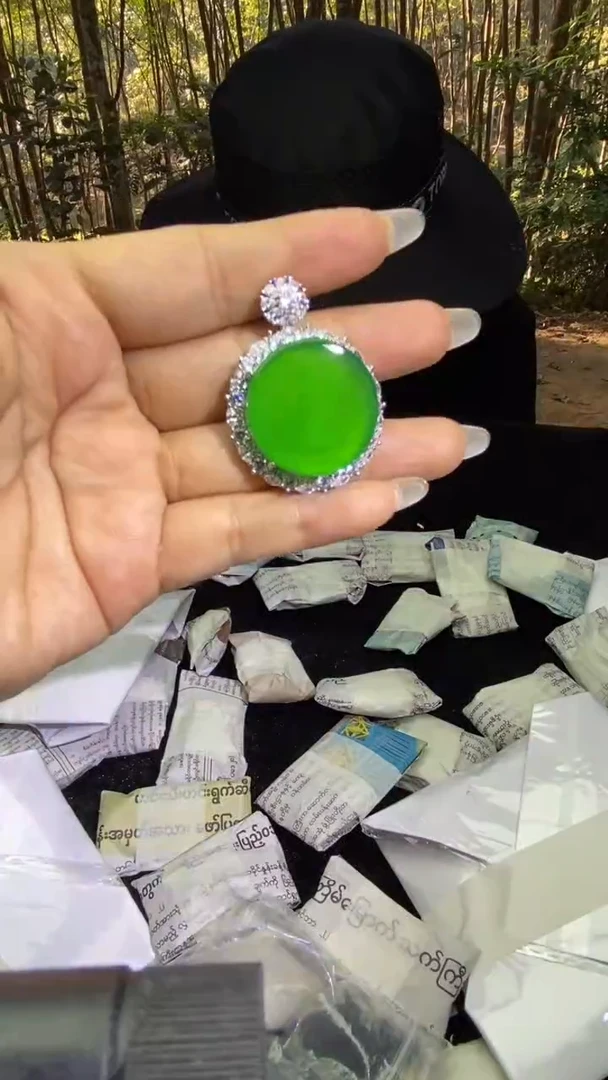 满色吊坠    所见即所得