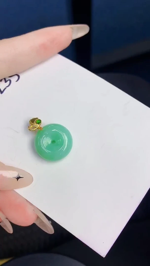 颈饰未镶嵌翡翠缅甸天然翡翠A货
