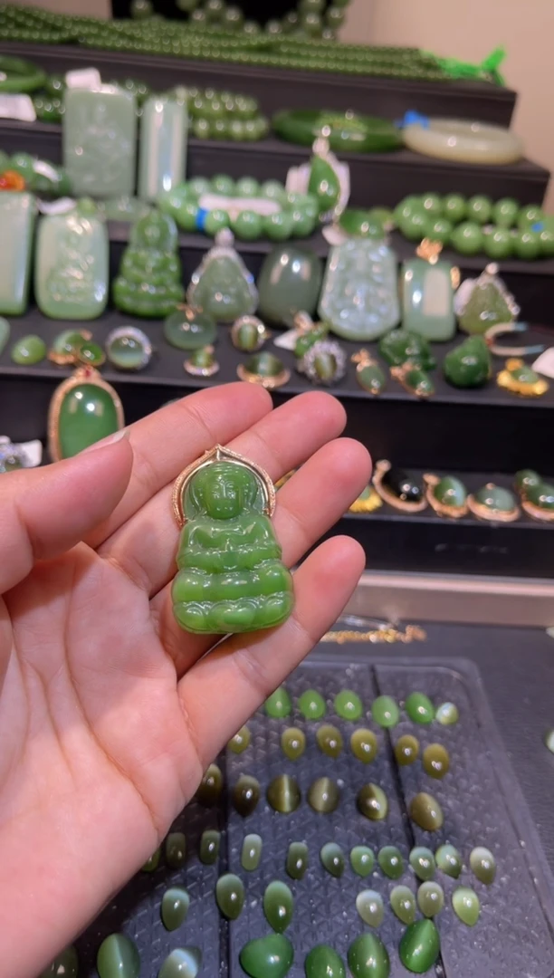 【闪购商品】和田玉碧玉观音吊坠18K金镶嵌多样性发一