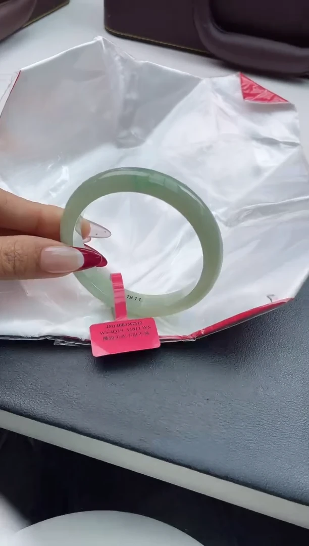 【闪购商品】翡翠手镯未镶嵌1翡翠手镯