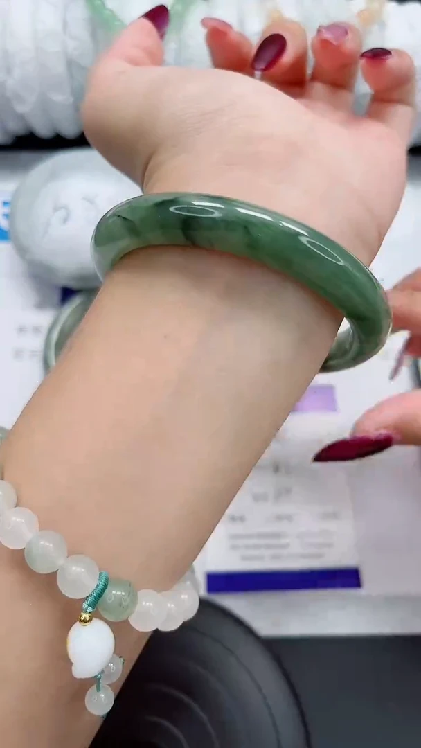 未镶嵌手镯石英质玉47-60/61