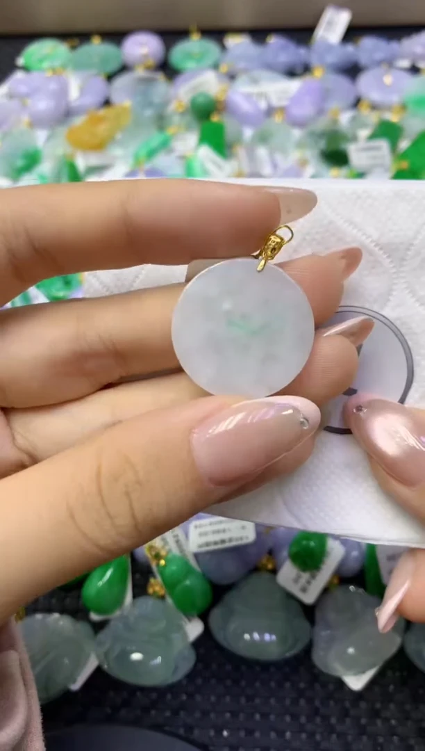 颈饰未镶嵌翡翠天然缅甸翡翠A货