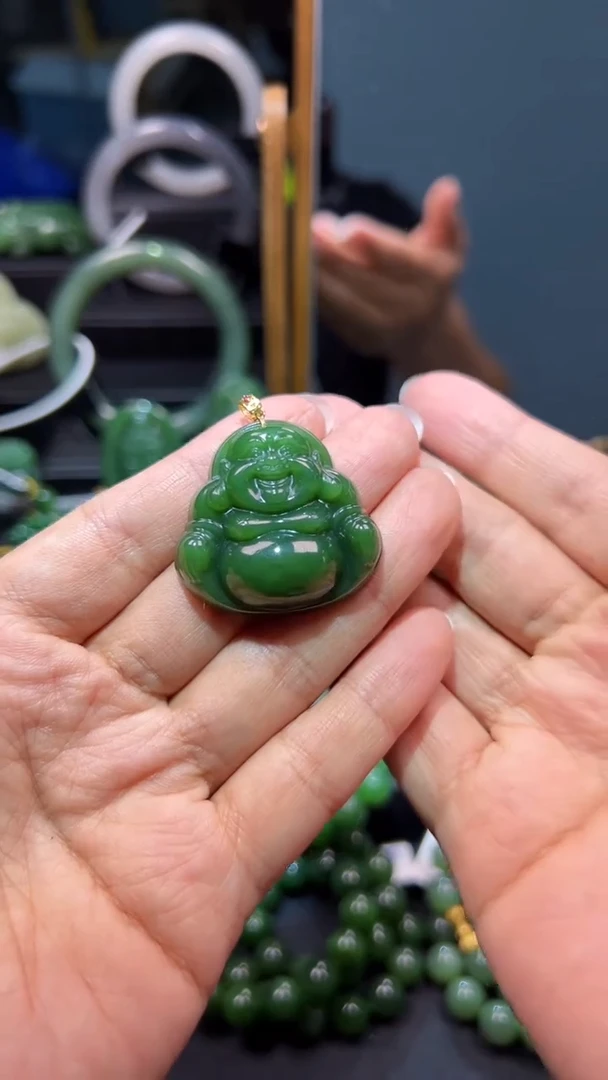 和田玉（碧玉）18K金镶嵌颈饰1