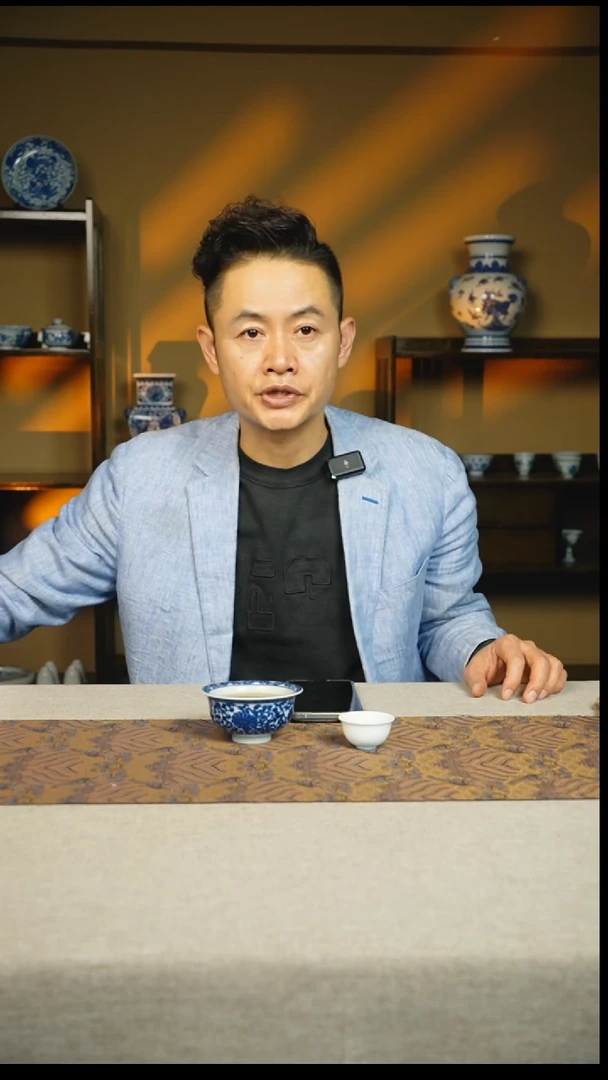 景德镇原矿精仿成化青花缠枝菊纹宫碗杯
