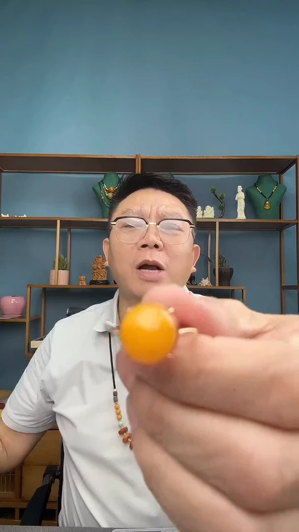 裸石琥珀未镶嵌49（有瑕介意勿拍）