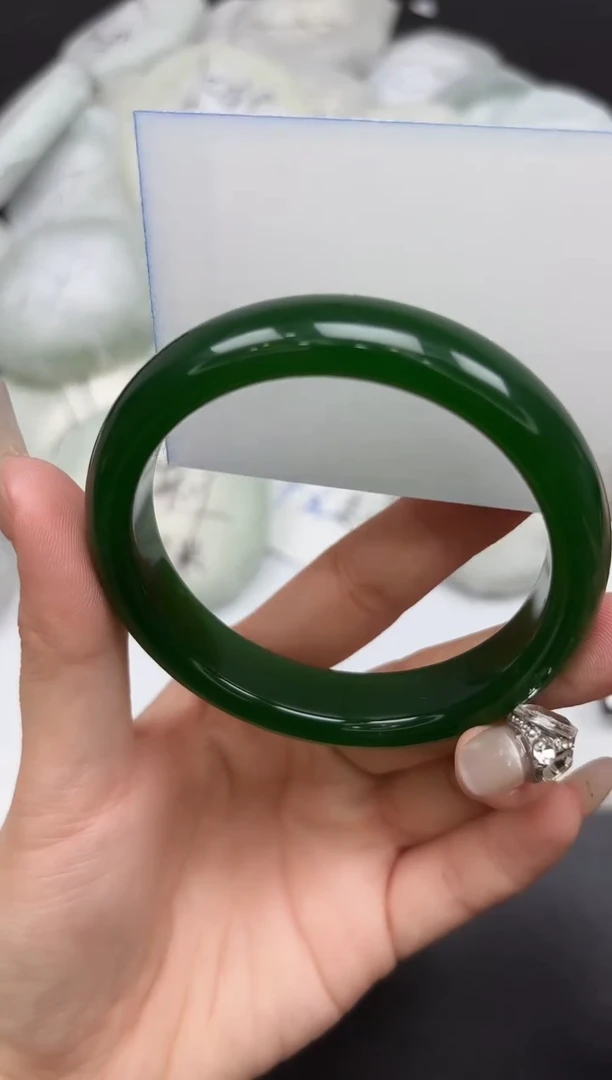 未镶嵌手镯石英质玉180-56