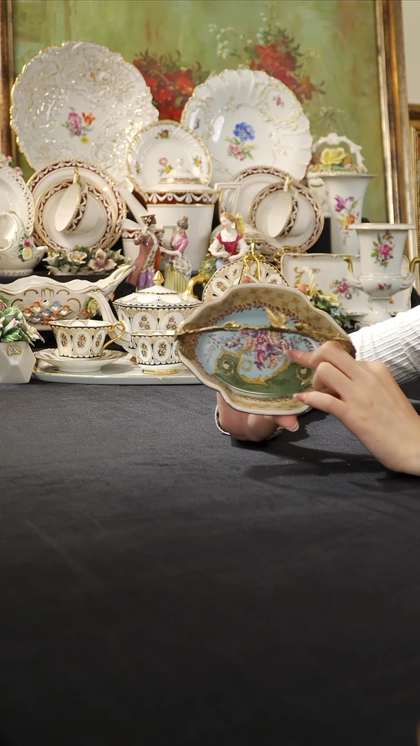 骨瓷婷婷中古器物如图所示180