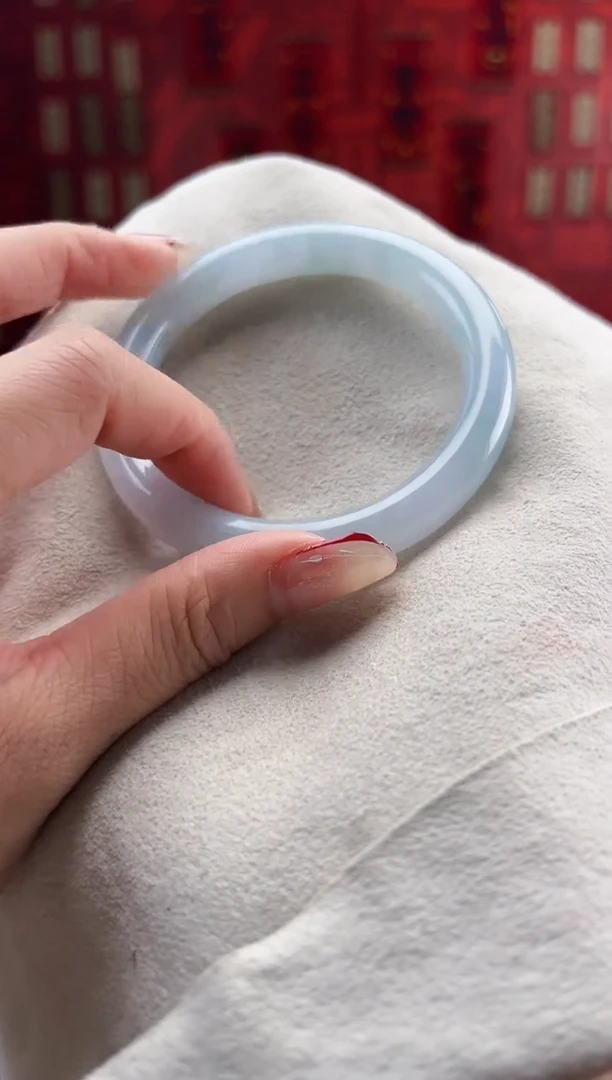 【闪购商品】翡翠手镯未镶嵌手镯