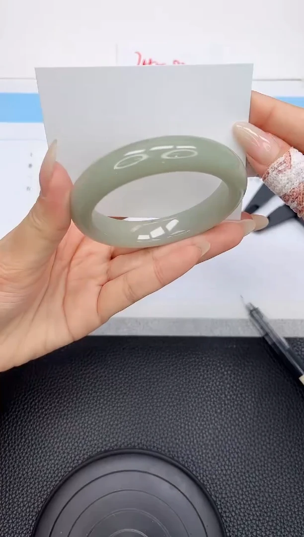 石英质玉手镯未镶嵌41-56.8