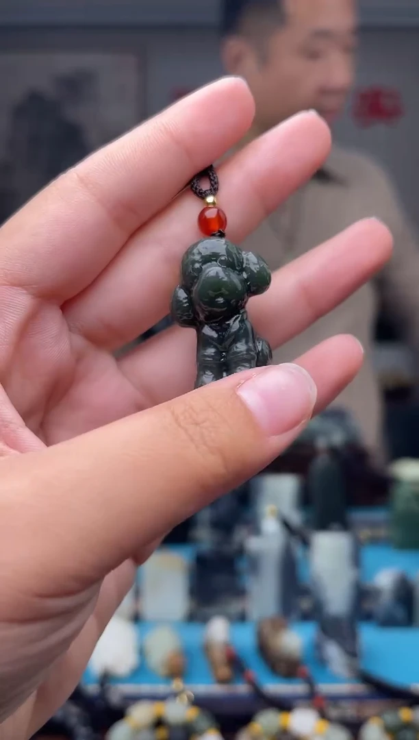 未镶嵌和田玉挂件1