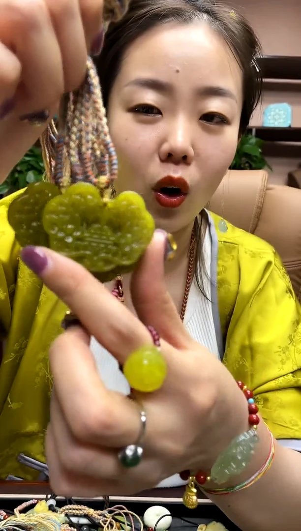 岫玉未镶嵌吊坠多样性发货其中发一