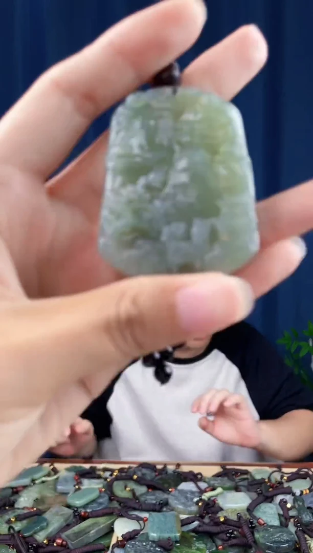 未镶嵌和田玉挂件拍一发一，多样性发货