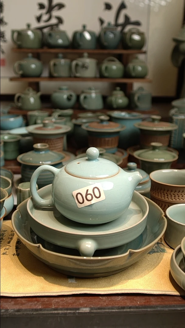 陶天青色完美品倒烧西施壶，容量220