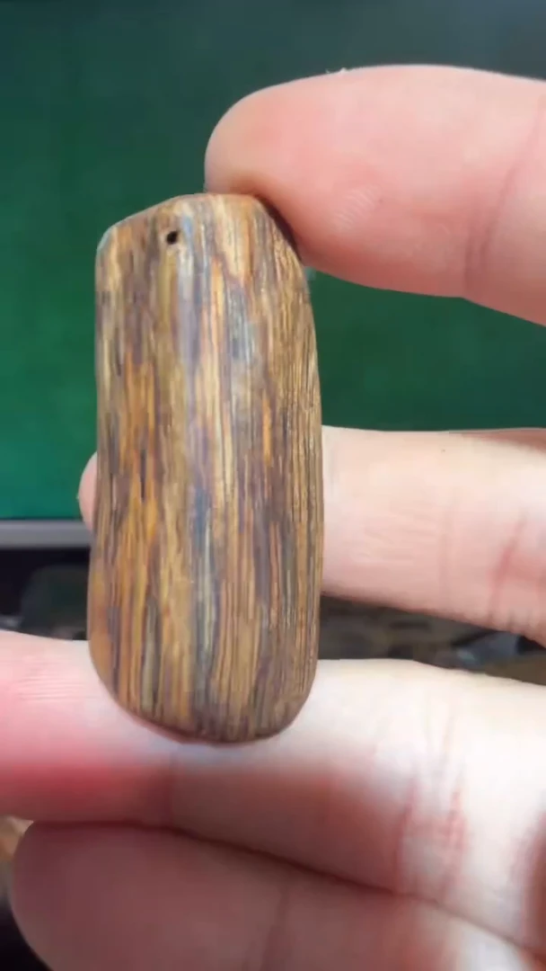 沉香吊坠多样性发一