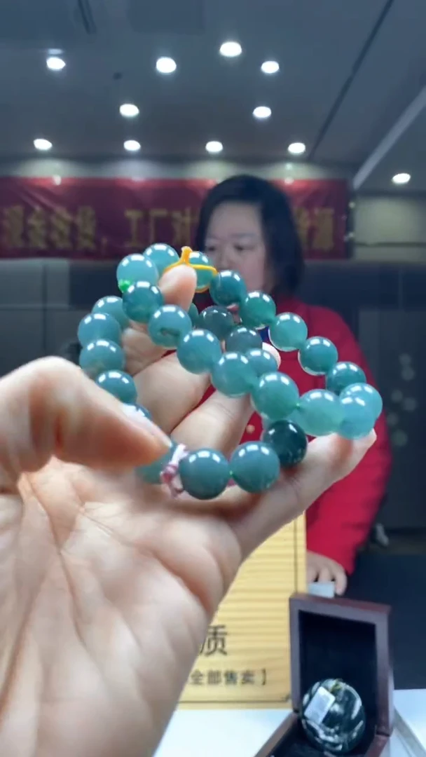 【闪购商品】翡翠手串未镶嵌多样性发货【只发一件】 *s107