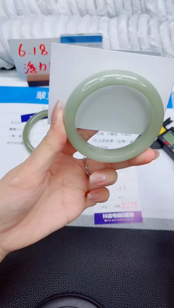 石英质玉手镯未镶嵌299