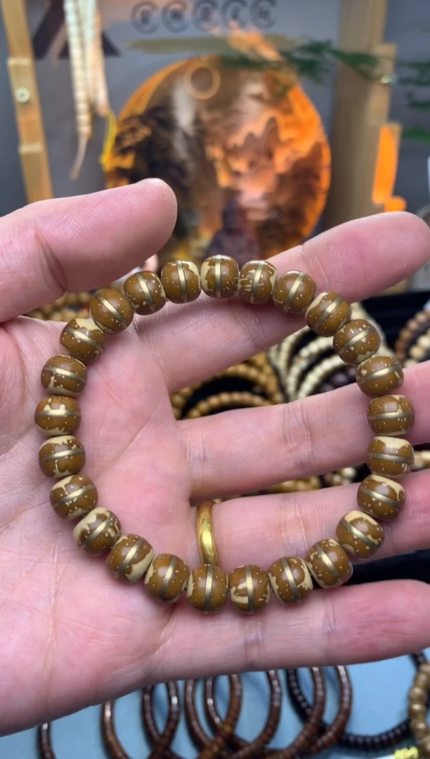 紫金鼠吊坠实心花皮鼠一线天金腰带卡9老型全品