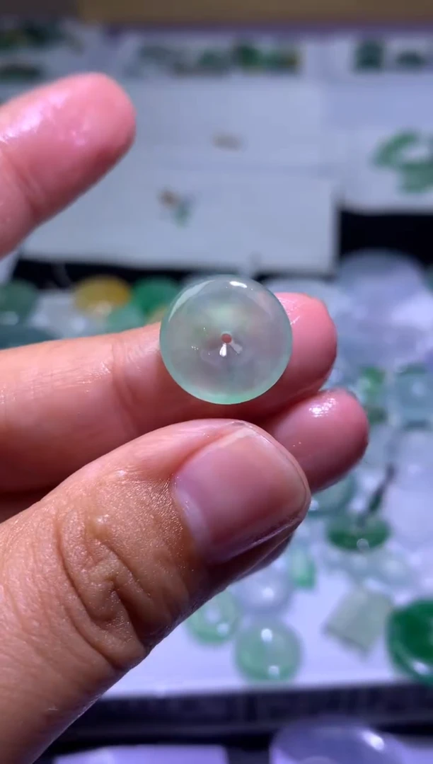 未镶嵌定制翡翠毛货