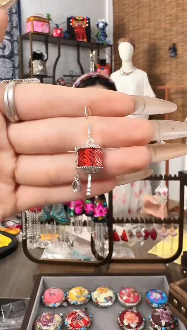 云之谣非遗老绣饰品405