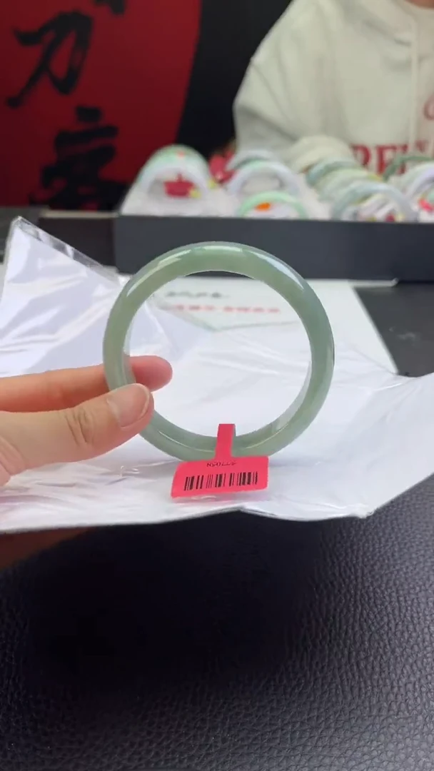 【闪购商品】翡翠手镯未镶嵌翡翠手镯