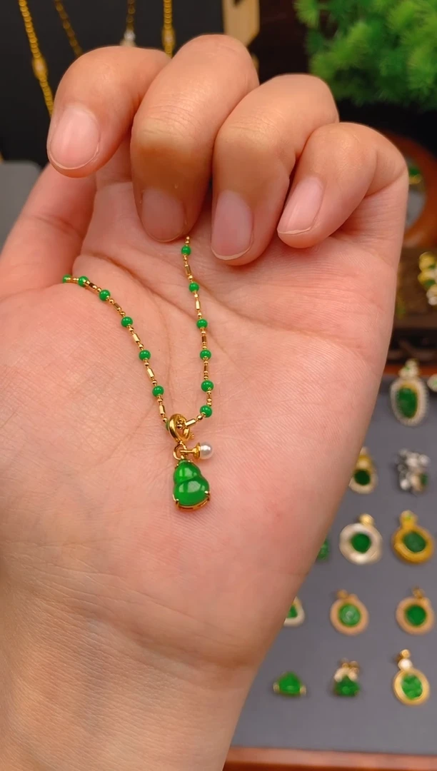 【闪购商品】翡翠吊坠(不含链)银S925镶嵌葫芦万能扣